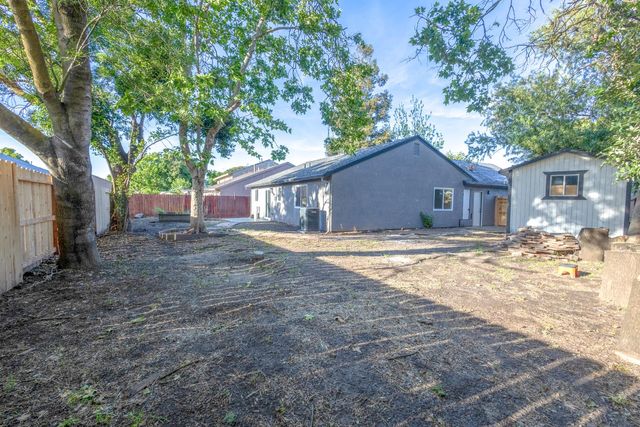 2704 Houston Ave, Stockton, CA 95206