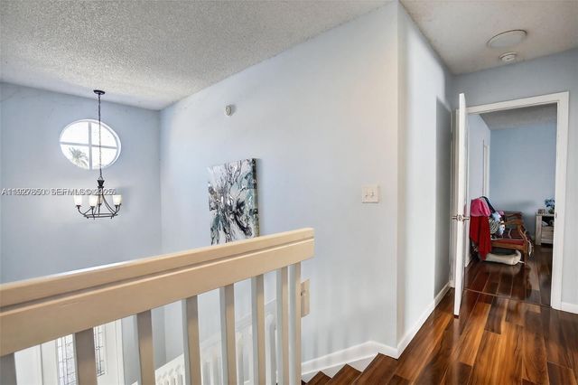 9710 SW 9th Ct, Pembroke Pines, FL 33025