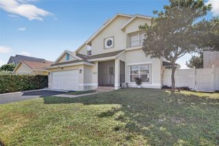 9710 SW 9th Ct, Pembroke Pines, FL 33025
