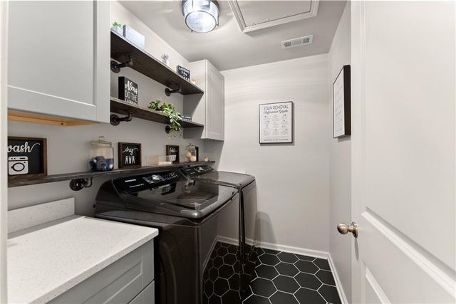 6514 Lemon Grass Lane, Flowery Branch, GA 30542
