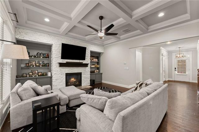 6514 Lemon Grass Lane, Flowery Branch, GA 30542