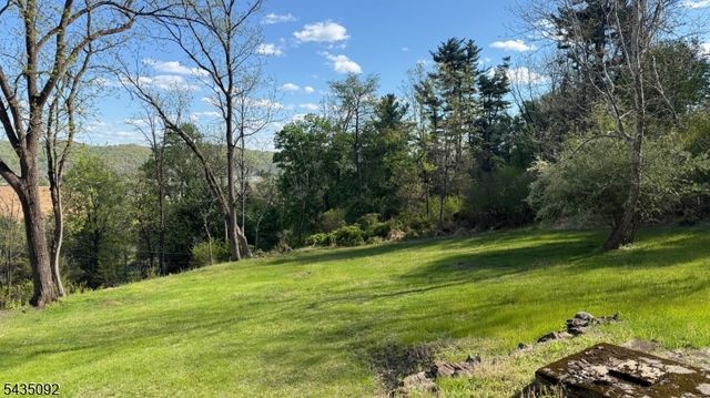 25 Coleman Hill Rd, Washington Twp., NJ 07882