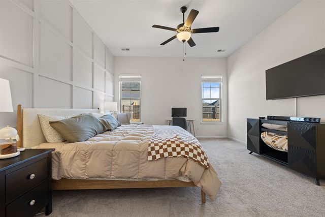 125 BRIAR HOLLOW LN, Oakland, TN 38060