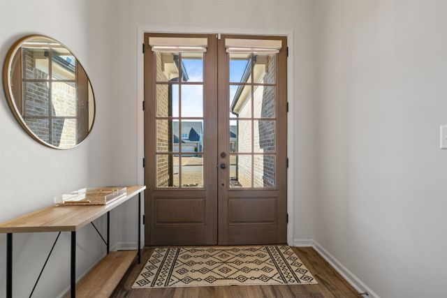 125 BRIAR HOLLOW LN, Oakland, TN 38060