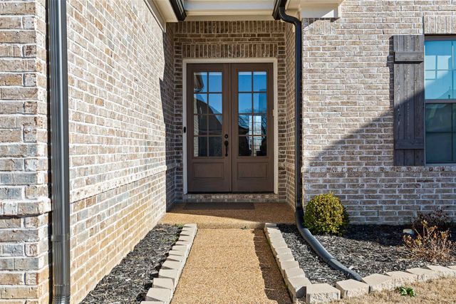 125 BRIAR HOLLOW LN, Oakland, TN 38060