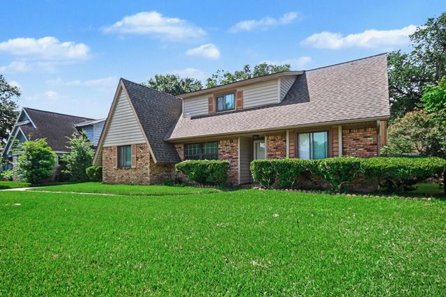 5113 Cottonwood Circle, Dickinson, TX 77539