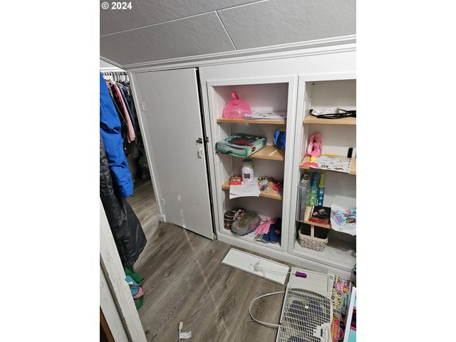 1710 Se MAIN St, Roseburg, OR 97470
