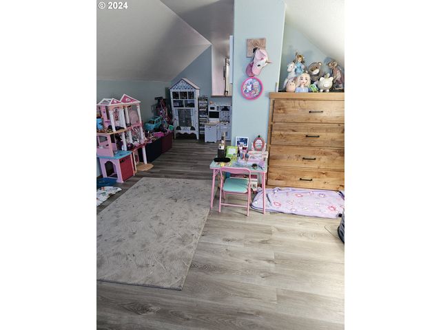 1710 Se MAIN St, Roseburg, OR 97470