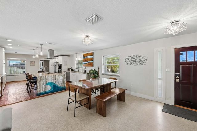322 SUWANEE AVENUE, Sarasota, FL 34243