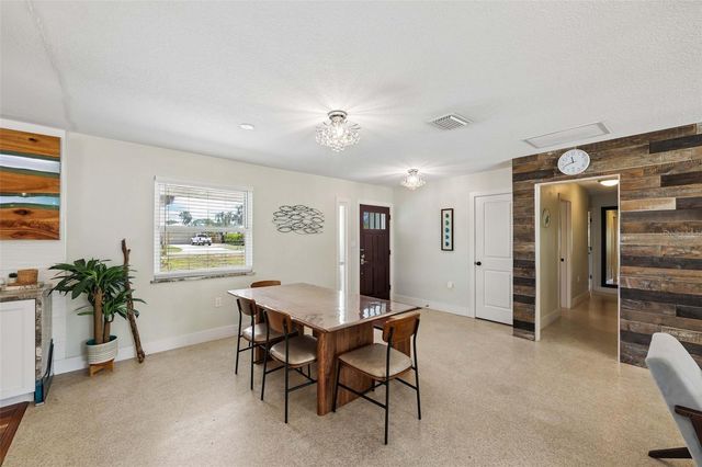 322 SUWANEE AVENUE, Sarasota, FL 34243