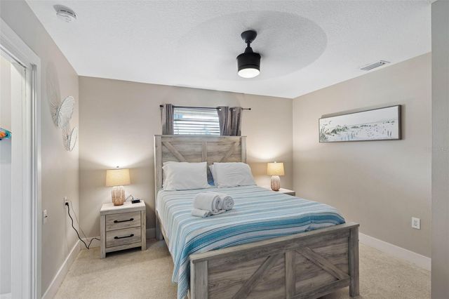 322 SUWANEE AVENUE, Sarasota, FL 34243