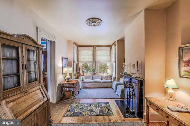 424 4TH ST NE, Washington, DC 20002
