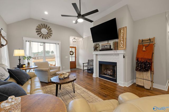 145 Vail Drive, Grant, AL 35747