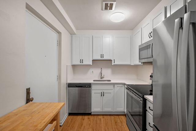 16 Addington Rd 12, Brookline, MA 02445