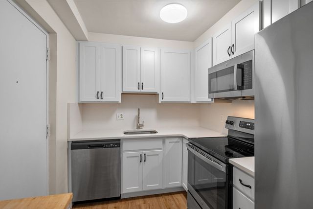 16 Addington Rd 12, Brookline, MA 02445