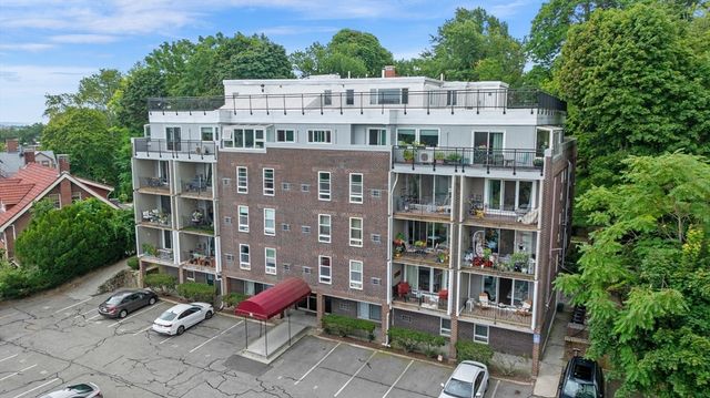 16 Addington Rd 12, Brookline, MA 02445