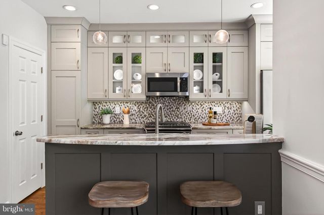 122 N WEST ST, Alexandria, VA 22314