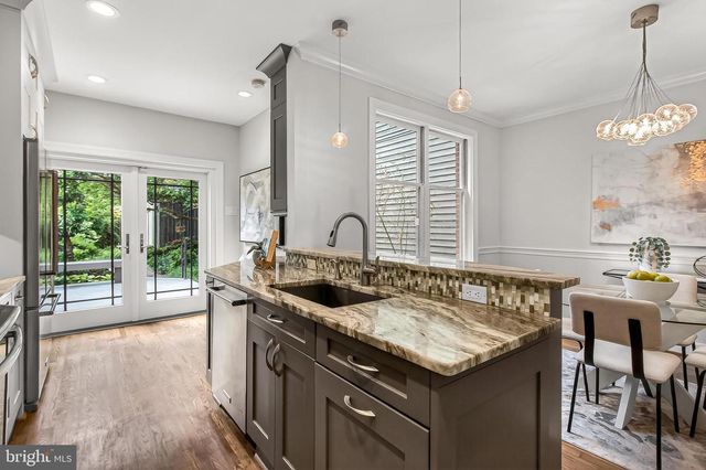 122 N WEST ST, Alexandria, VA 22314