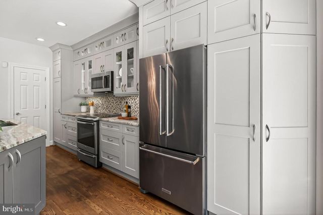 122 N WEST ST, Alexandria, VA 22314