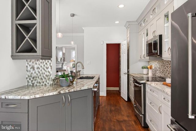 122 N WEST ST, Alexandria, VA 22314