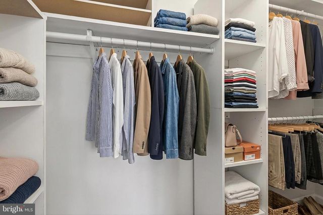 122 N WEST ST, Alexandria, VA 22314