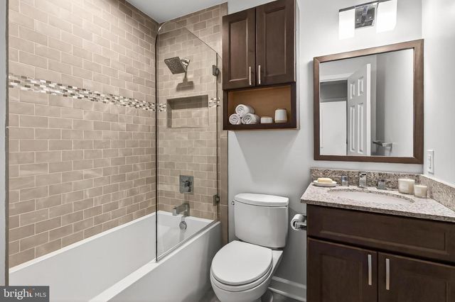 122 N WEST ST, Alexandria, VA 22314