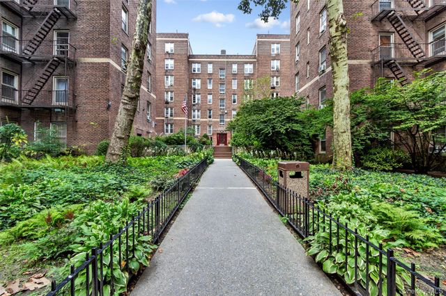 43-10 48 Avenue 1C, Woodside, NY 11377