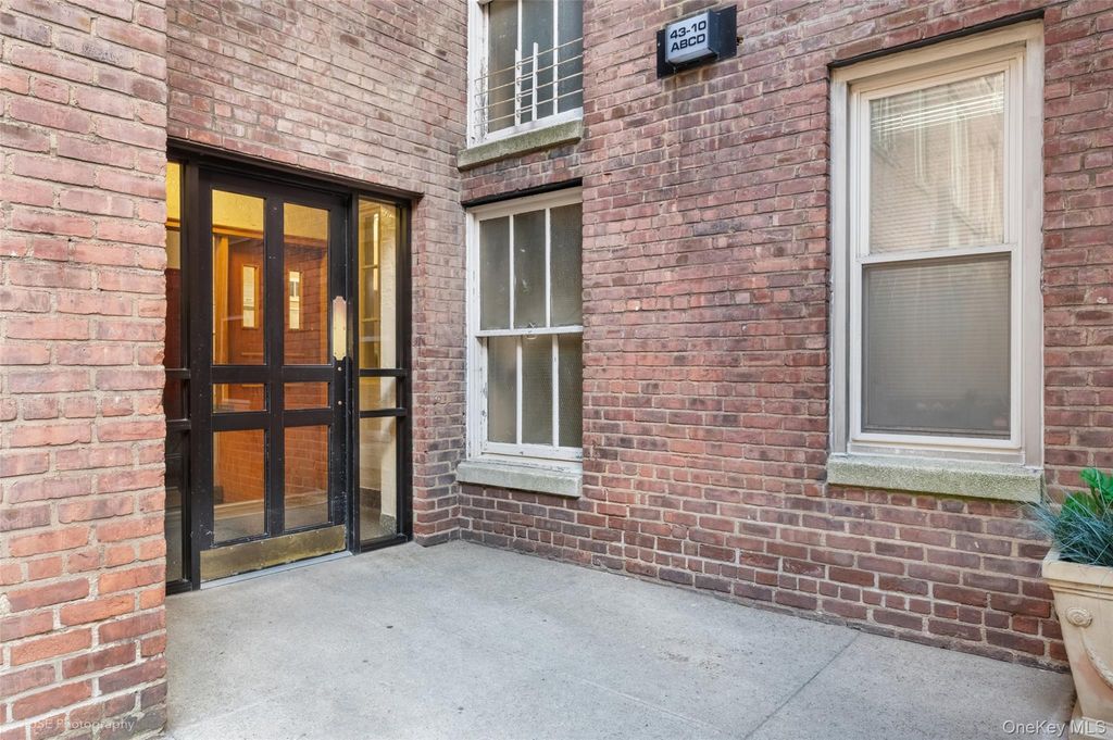 43-10 48 Avenue 1C, Woodside, NY 11377