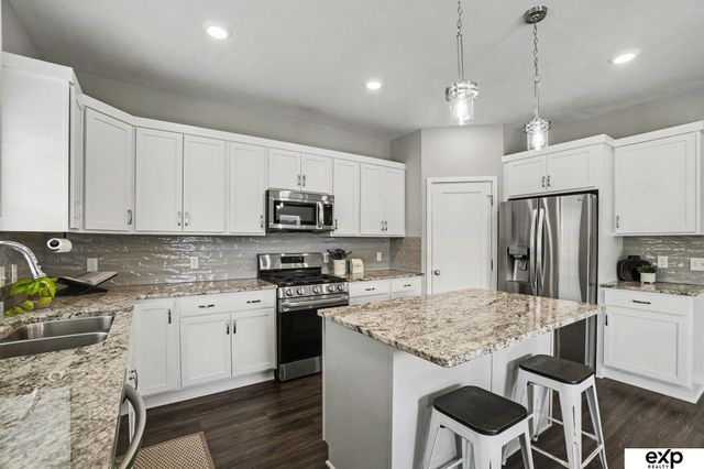 10316 N 152 Avenue, Bennington, NE 68007
