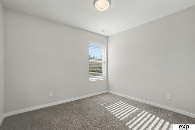 10316 N 152 Avenue, Bennington, NE 68007