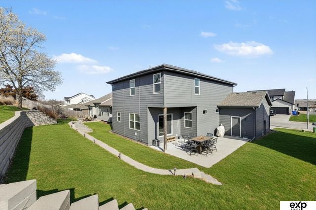 10316 N 152 Avenue, Bennington, NE 68007