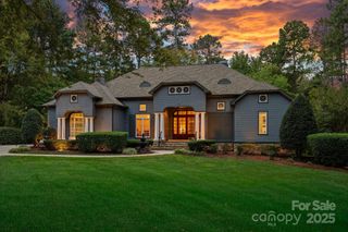 121 Marstons Mill Drive, Mooresville, NC 28117
