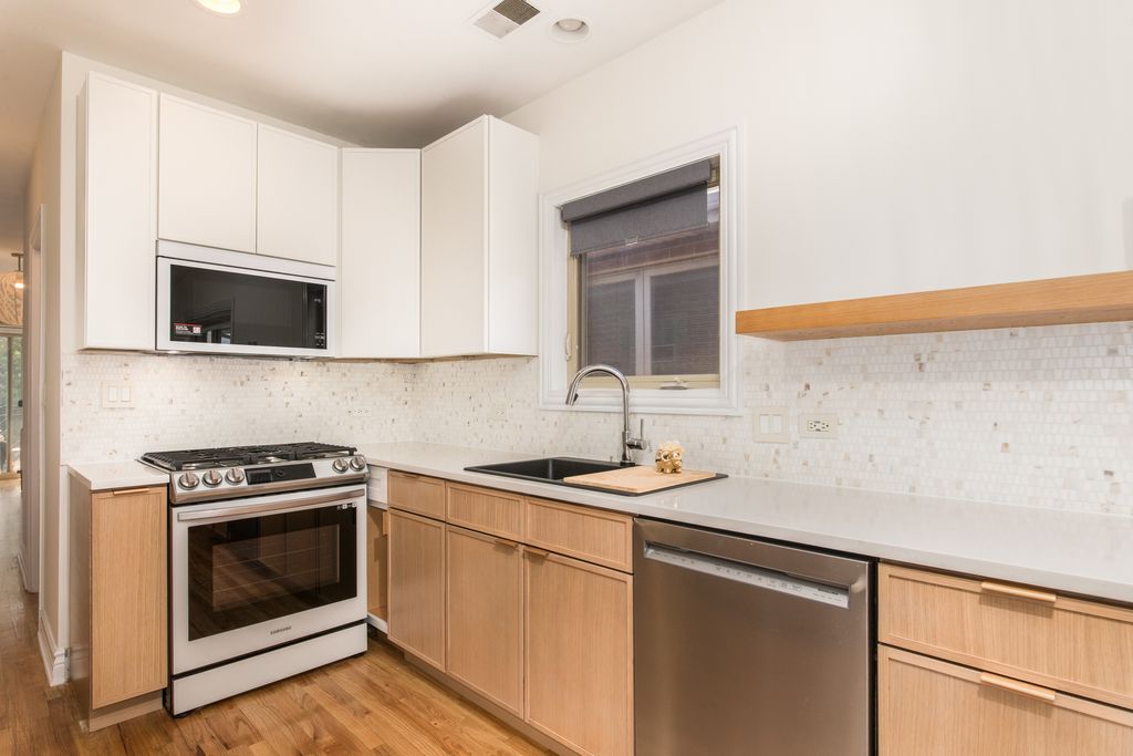 5630 W Goodman Street 301, Chicago, IL 60630 — photo 5
