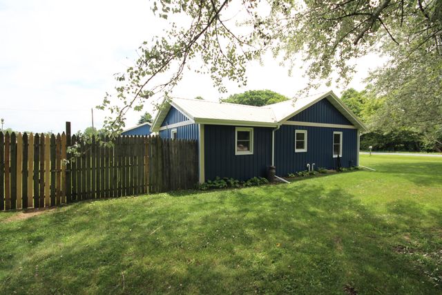 7231 E Y Z Avenue, Brady Twp, MI 49097