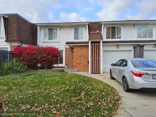 8676 Community Blvd Boulevard 2, Warren, MI 48093