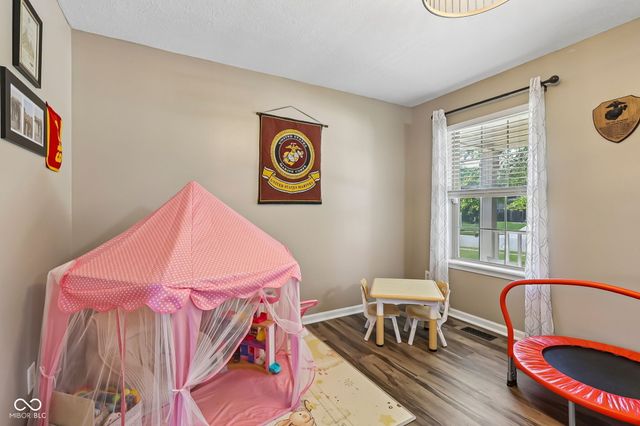 12552 Geist Cove Drive, Indianapolis, IN 46236