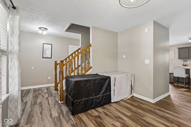 12552 Geist Cove Drive, Indianapolis, IN 46236