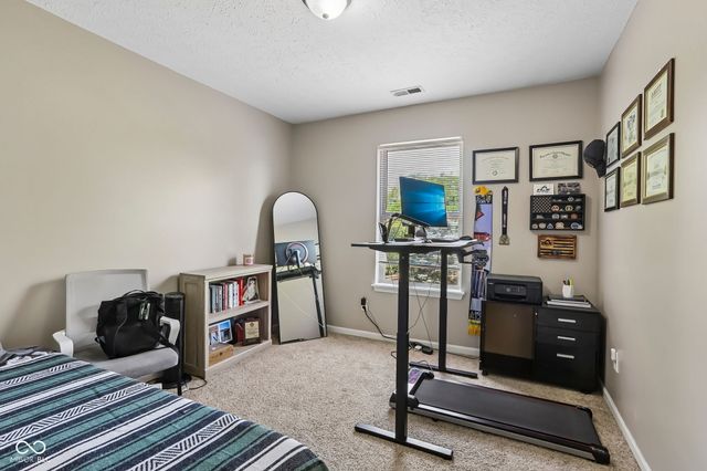 12552 Geist Cove Drive, Indianapolis, IN 46236