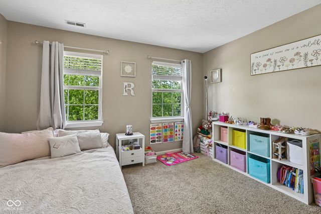 12552 Geist Cove Drive, Indianapolis, IN 46236