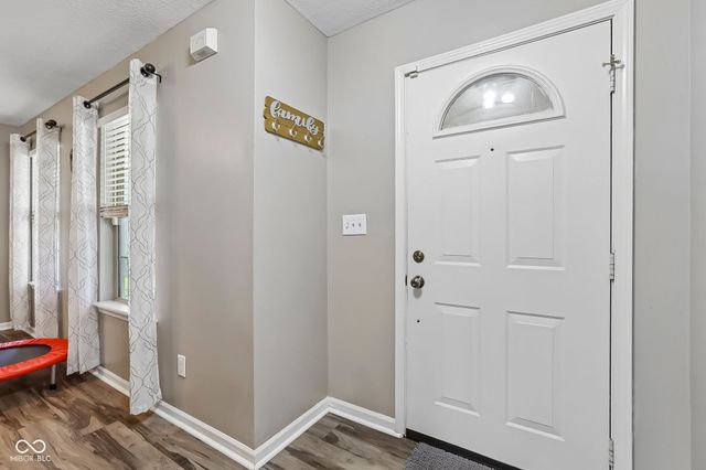 12552 Geist Cove Drive, Indianapolis, IN 46236
