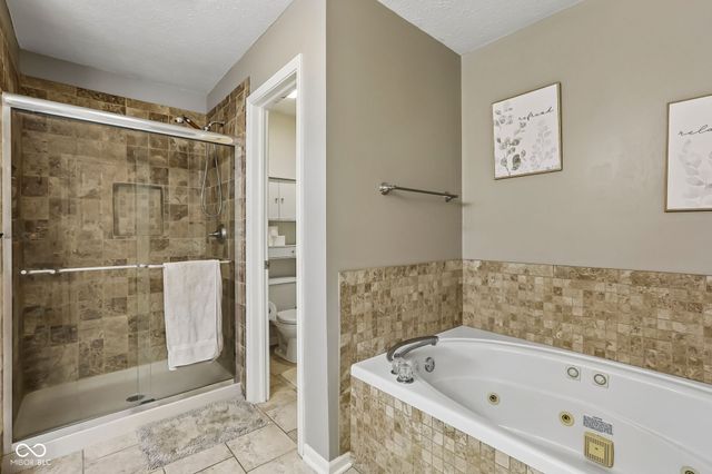 12552 Geist Cove Drive, Indianapolis, IN 46236