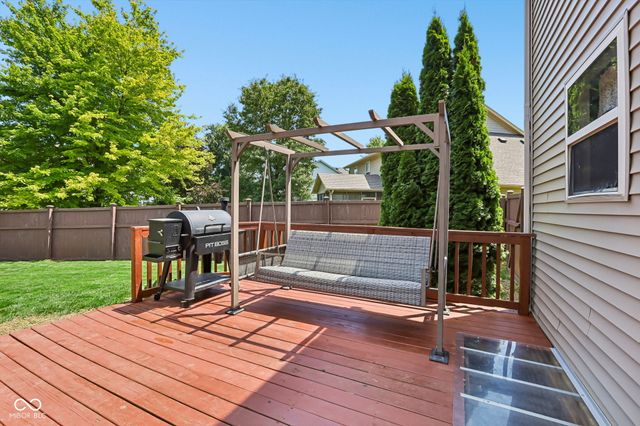 12552 Geist Cove Drive, Indianapolis, IN 46236