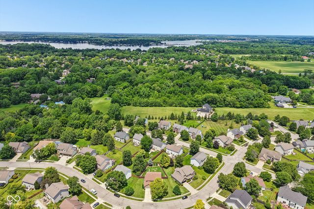 12552 Geist Cove Drive, Indianapolis, IN 46236