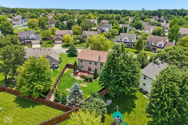 12552 Geist Cove Drive, Indianapolis, IN 46236