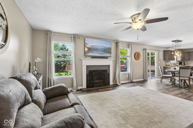 12552 Geist Cove Drive, Indianapolis, IN 46236