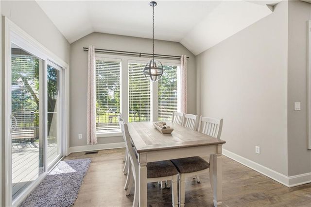 15401 W 165th Street, Olathe, KS 66062