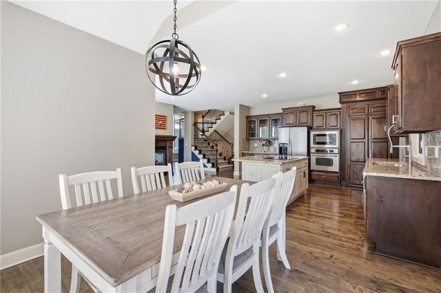 15401 W 165th Street, Olathe, KS 66062