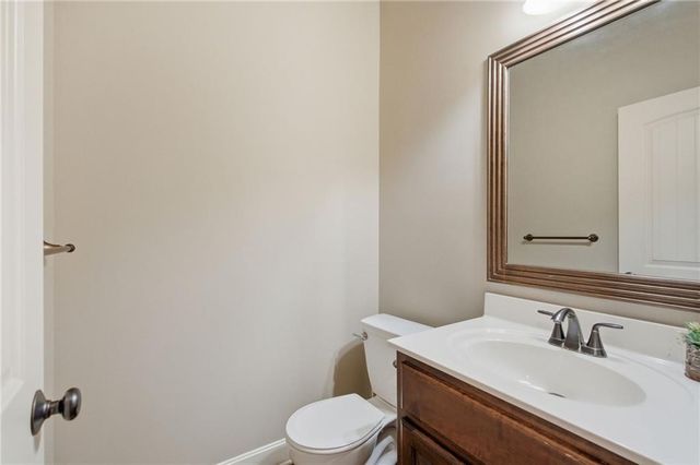 15401 W 165th Street, Olathe, KS 66062