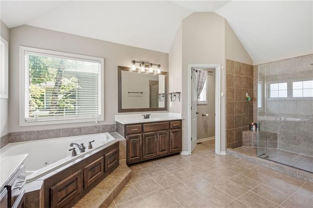 15401 W 165th Street, Olathe, KS 66062
