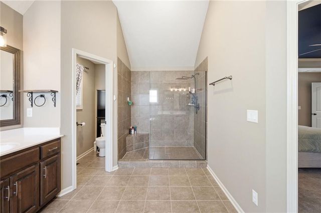 15401 W 165th Street, Olathe, KS 66062